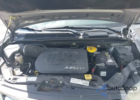 2016 Chrysler Town & Country Touring из США, поврежденный, VIN 2C4RC1BG0GR294787